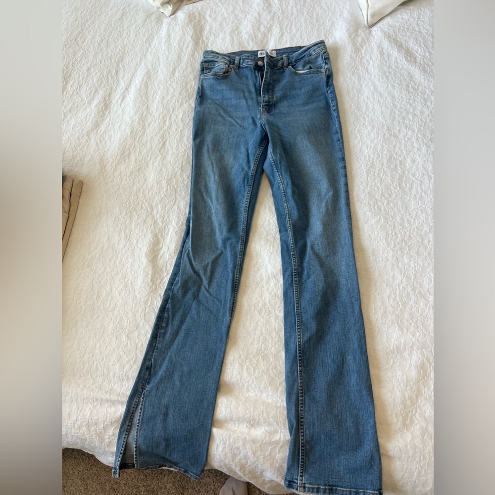 ZARA STRETCH SLIT HIGH RISE JEANS - Picture 2 of 5